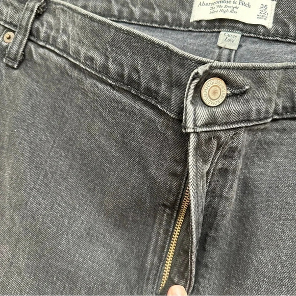 Abercrombie & Fitch Curve Love ‘90s Straight Ultra High Rise Jeans Sz 36/22 NWT - Picture 5 of 9